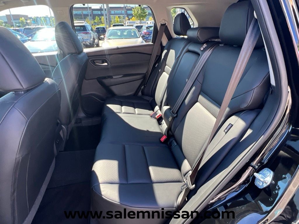 2023 Nissan Rogue SV FWD