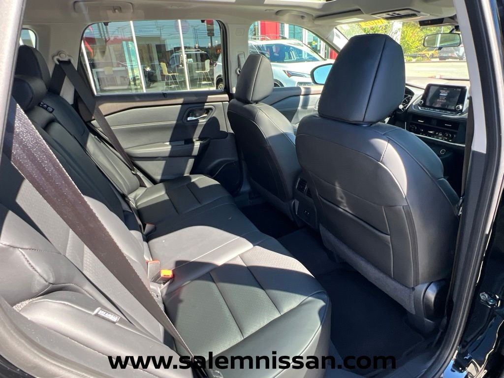 2023 Nissan Rogue SV FWD