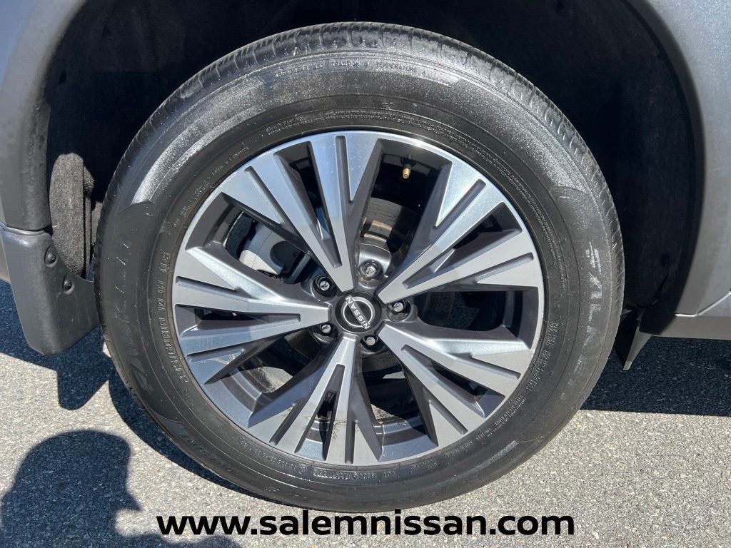 2023 Nissan Rogue SV FWD