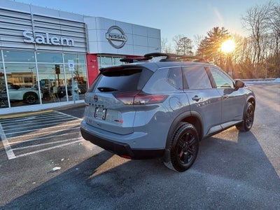 2025 Nissan Rogue Rock Creek