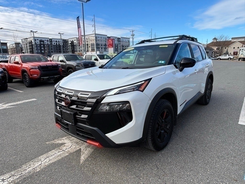 2025 Nissan Rogue Rock Creek