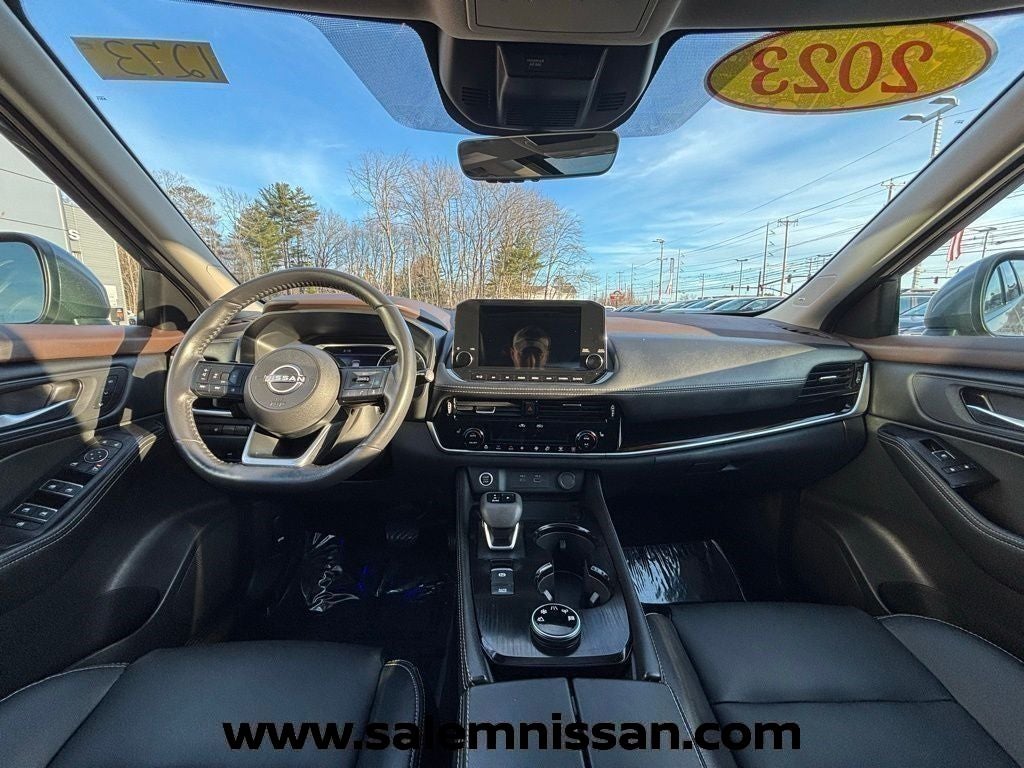 2023 Nissan Rogue SL