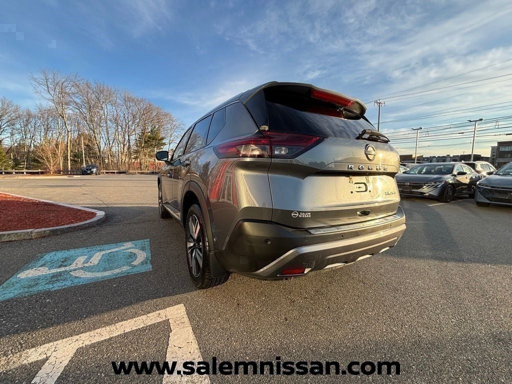 2023 Nissan Rogue SL