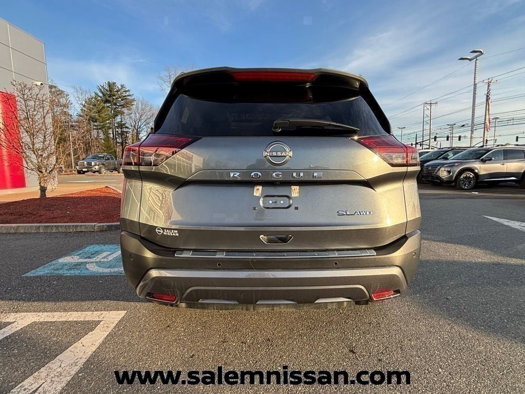 2023 Nissan Rogue SL