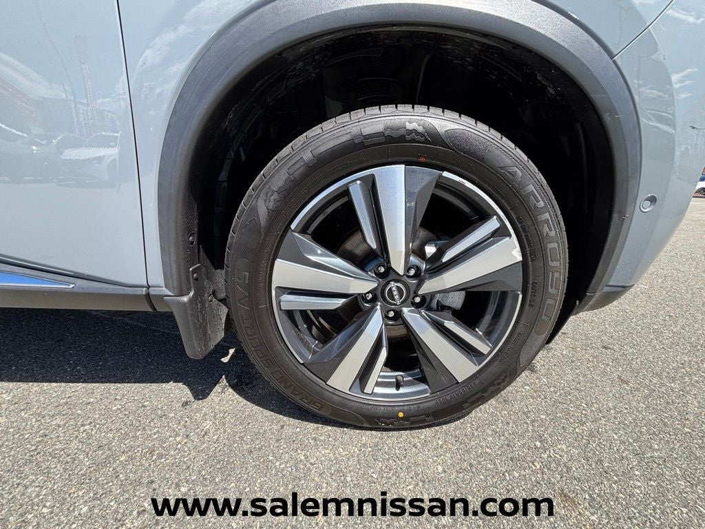 2023 Nissan Rogue SL