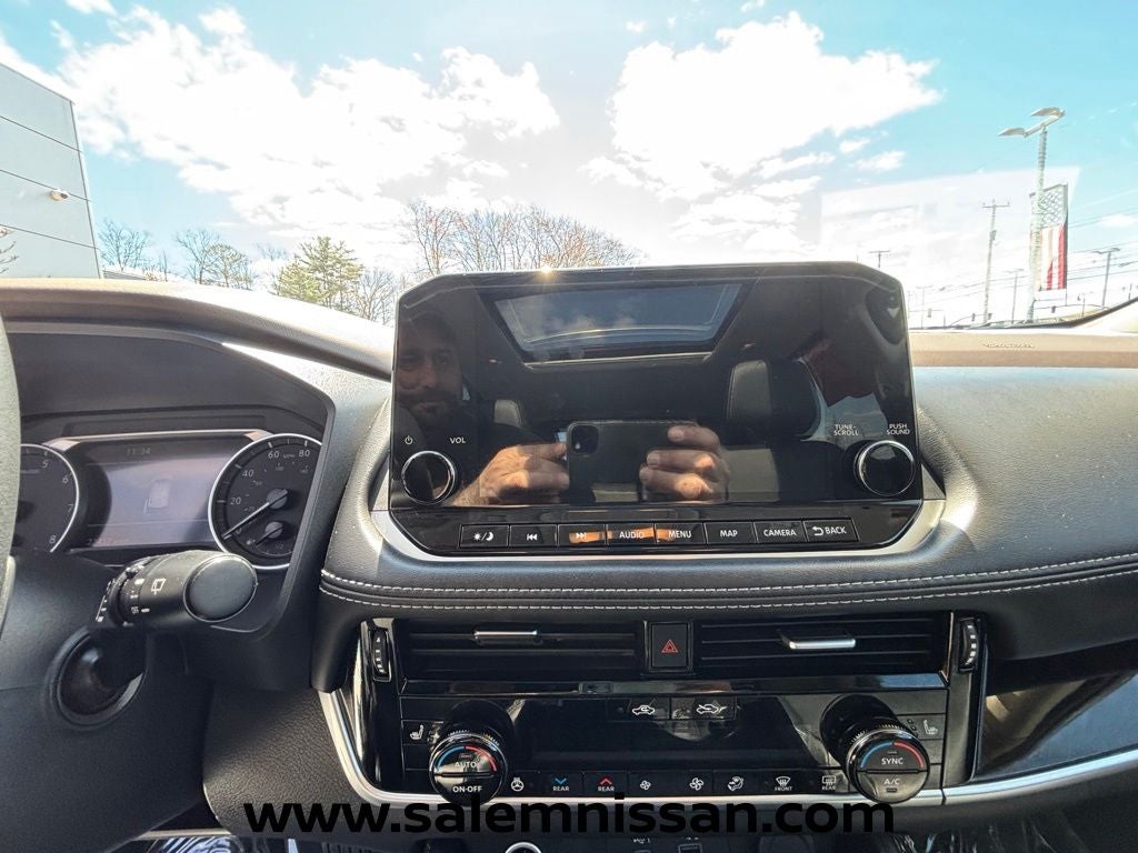 2023 Nissan Rogue SL