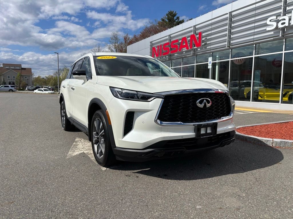 2023 INFINITI QX60 LUXE