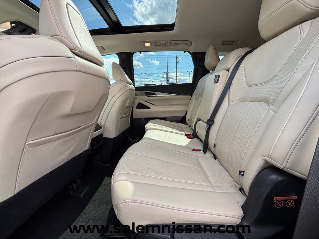 2023 INFINITI QX60 LUXE