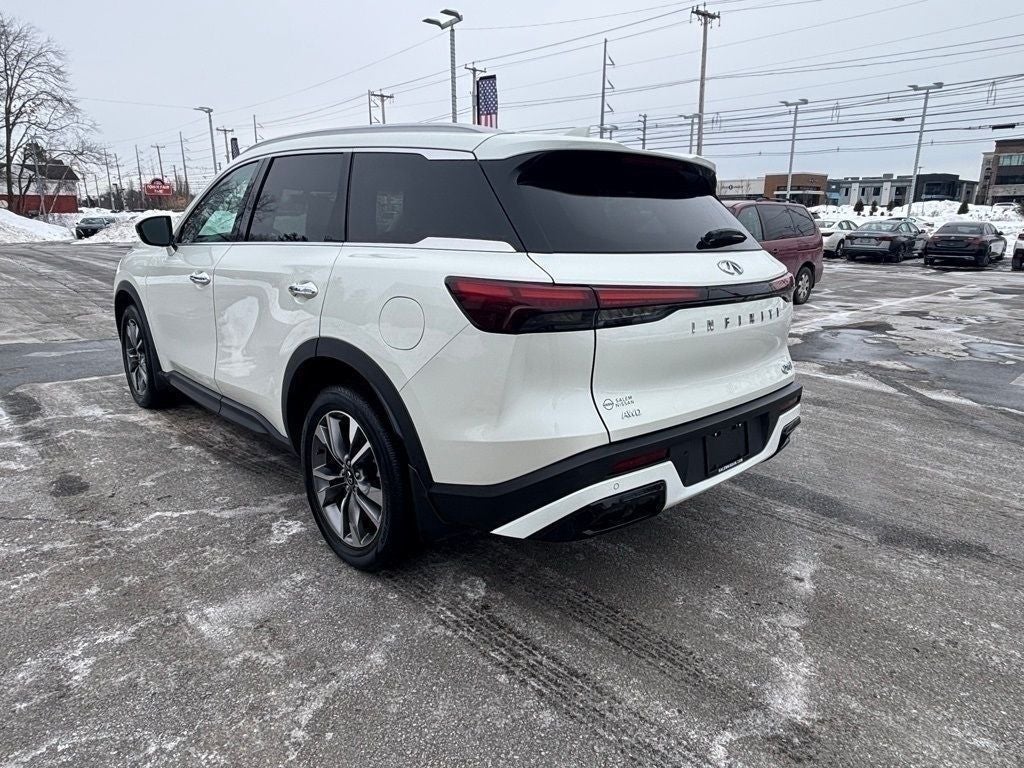 2023 INFINITI QX60 LUXE
