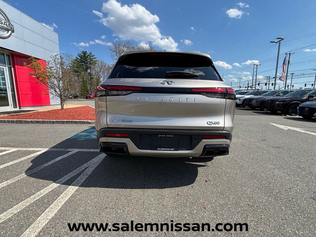 2023 INFINITI QX60 LUXE