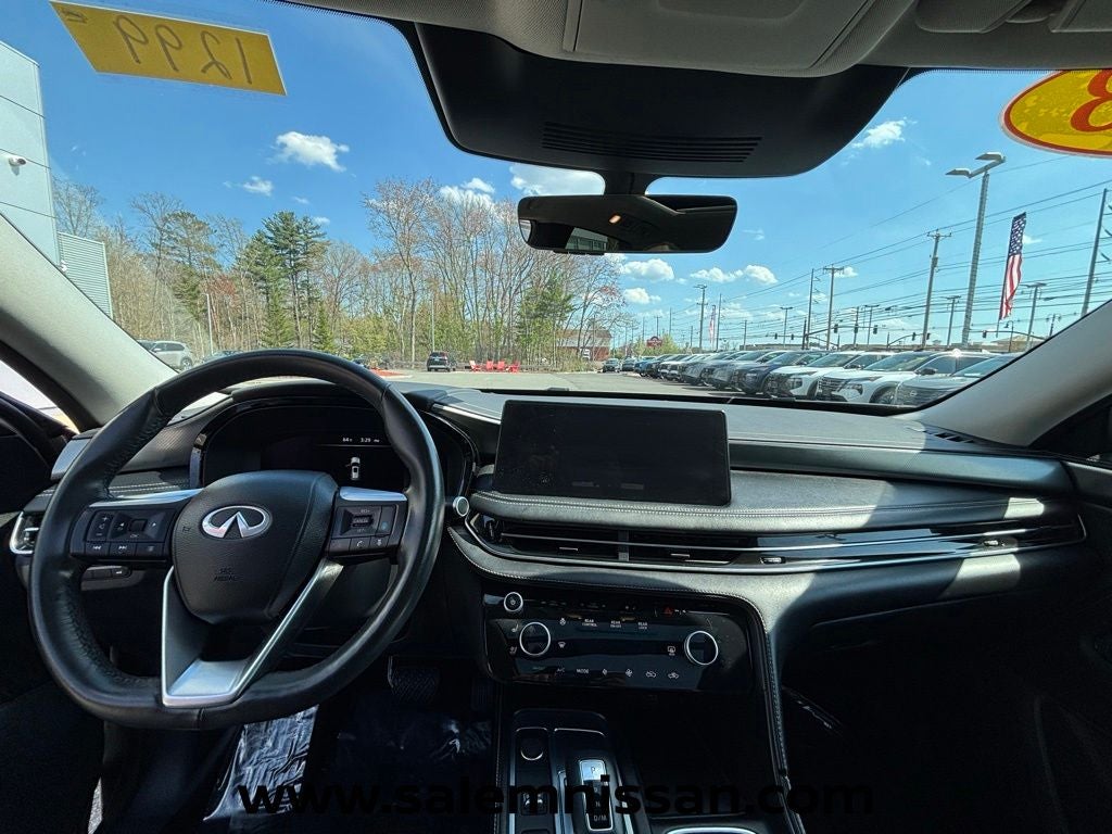 2023 INFINITI QX60 LUXE