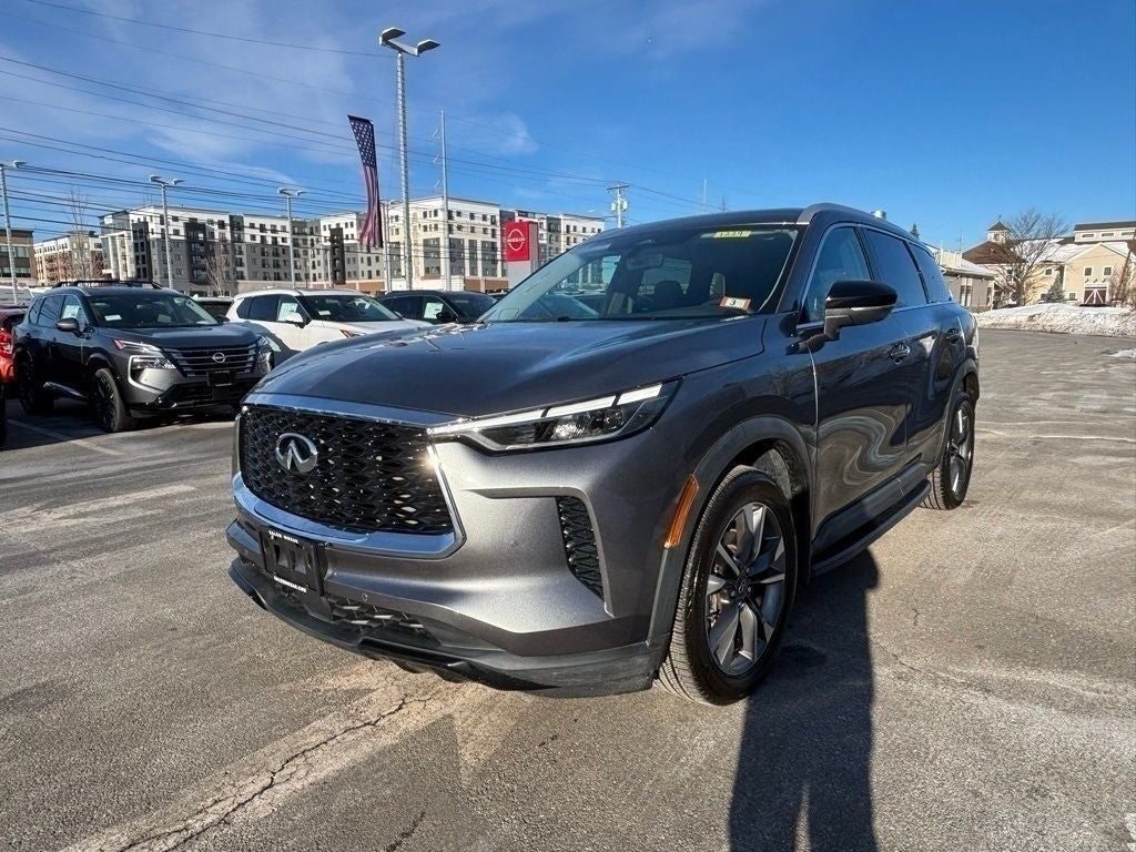 2023 INFINITI QX60 LUXE