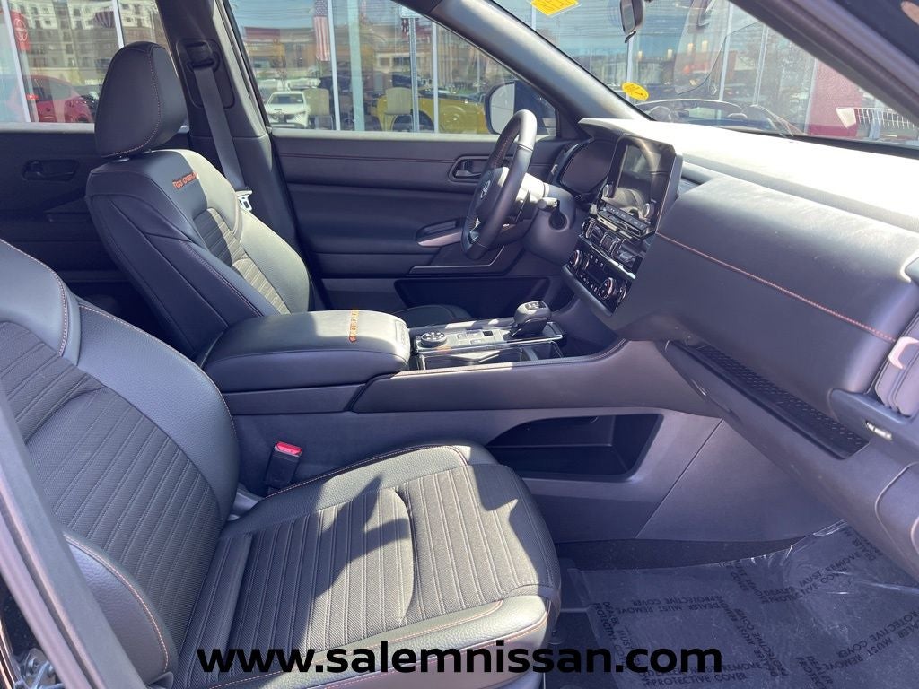 2025 Nissan Pathfinder Rock Creek