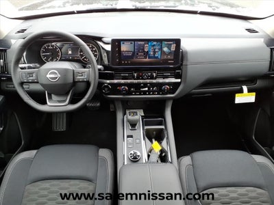2026 Nissan Pathfinder SV