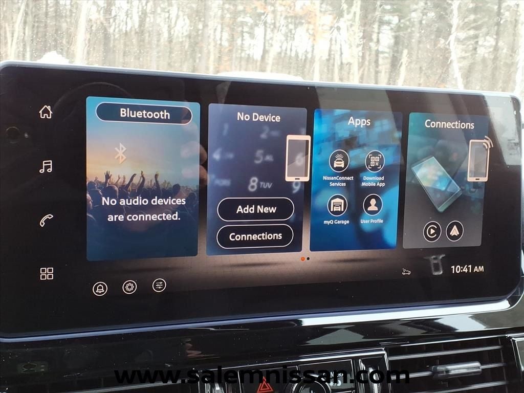 2026 Nissan Pathfinder SV