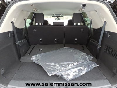 2026 Nissan Pathfinder SV