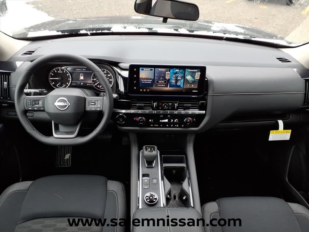 2026 Nissan Pathfinder SV