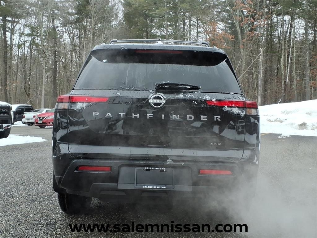 2026 Nissan Pathfinder SV