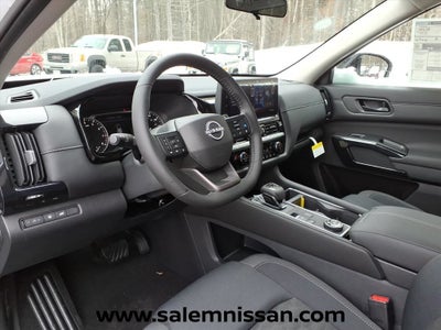 2026 Nissan Pathfinder SV