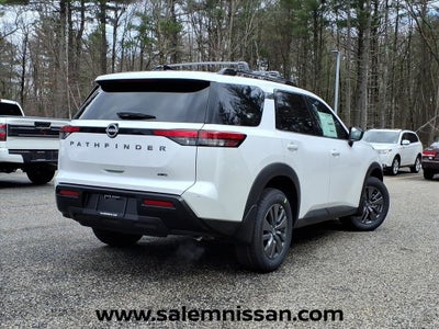 2026 Nissan Pathfinder SV