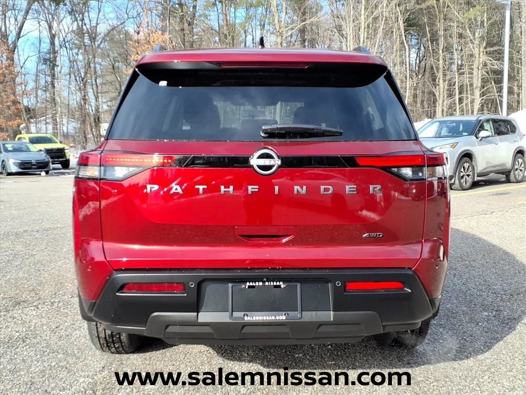 2026 Nissan Pathfinder SV