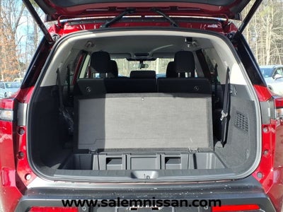 2026 Nissan Pathfinder SV