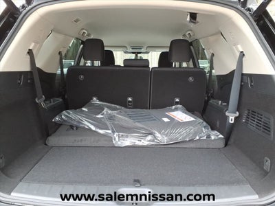 2026 Nissan Pathfinder SV