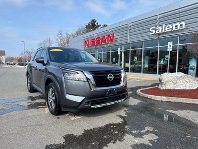 2023 Nissan Pathfinder SL