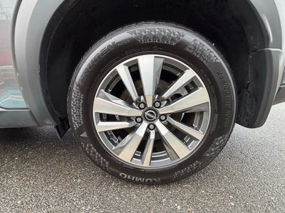 2024 Nissan Pathfinder SL