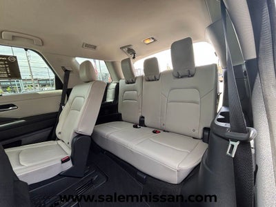 2023 Nissan Pathfinder SL