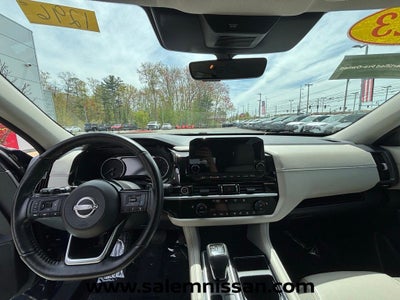 2023 Nissan Pathfinder SL