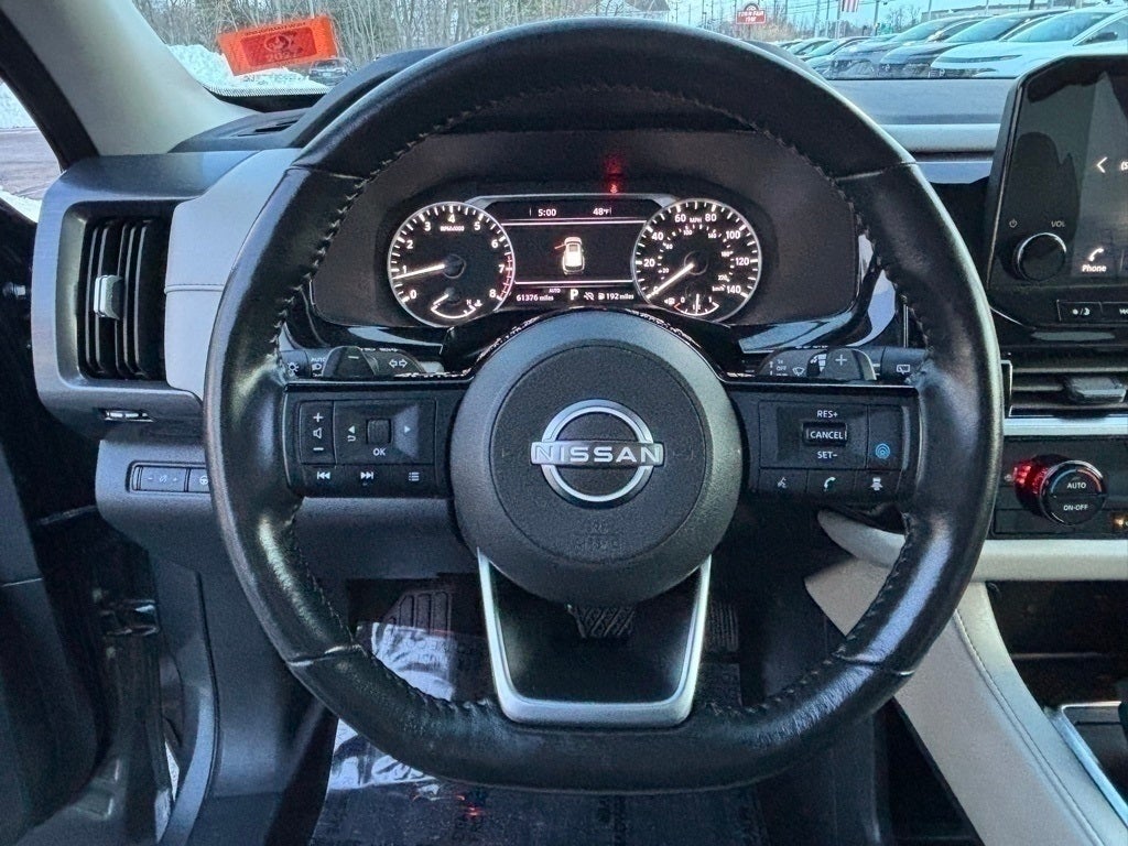 2023 Nissan Pathfinder SL