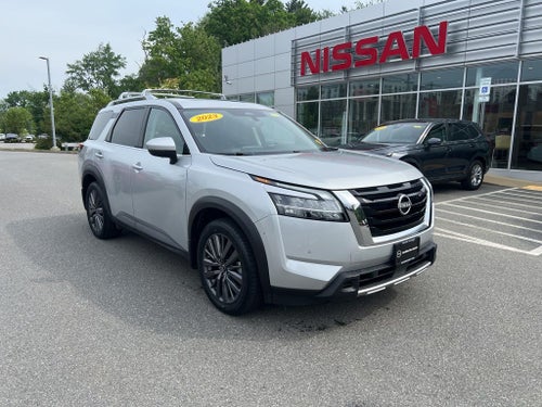 2023 Nissan Pathfinder SL