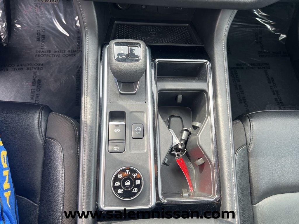 2023 Nissan Pathfinder SL