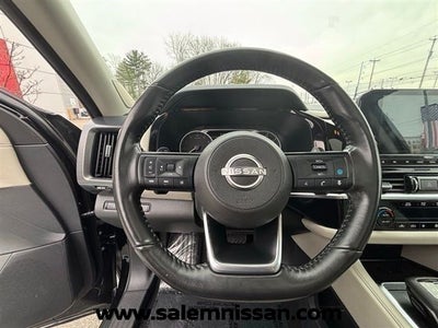 2023 Nissan Pathfinder SL