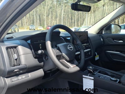 2026 Nissan Pathfinder SL