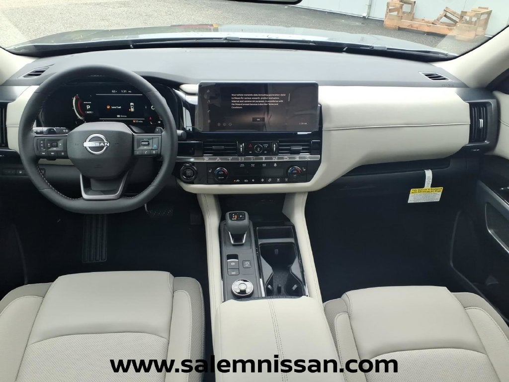 2026 Nissan Pathfinder SL