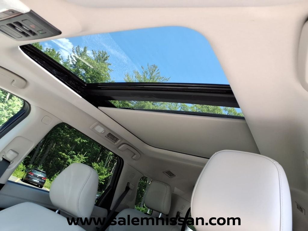 2026 Nissan Pathfinder SL