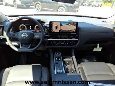 2026 Nissan Pathfinder SL