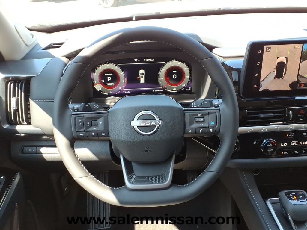 2026 Nissan Pathfinder SL