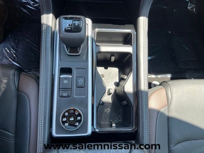 2025 Nissan Pathfinder Platinum