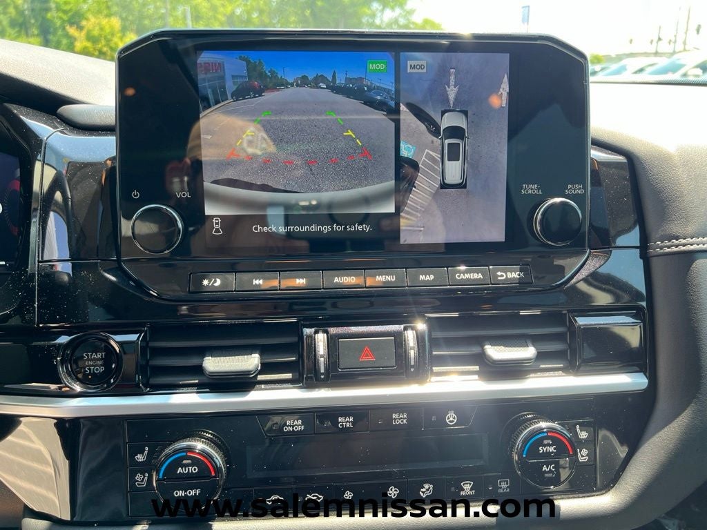 2025 Nissan Pathfinder Platinum