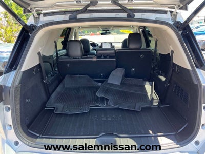 2025 Nissan Pathfinder Platinum