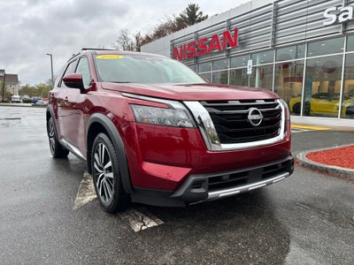 2025 Nissan Pathfinder Platinum