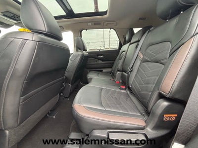 2025 Nissan Pathfinder Platinum