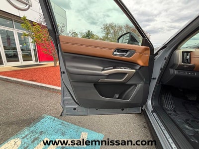 2025 Nissan Pathfinder Platinum