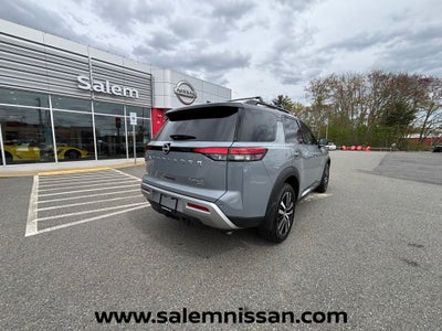 2025 Nissan Pathfinder Platinum