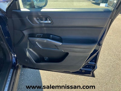 2024 Nissan Pathfinder Platinum
