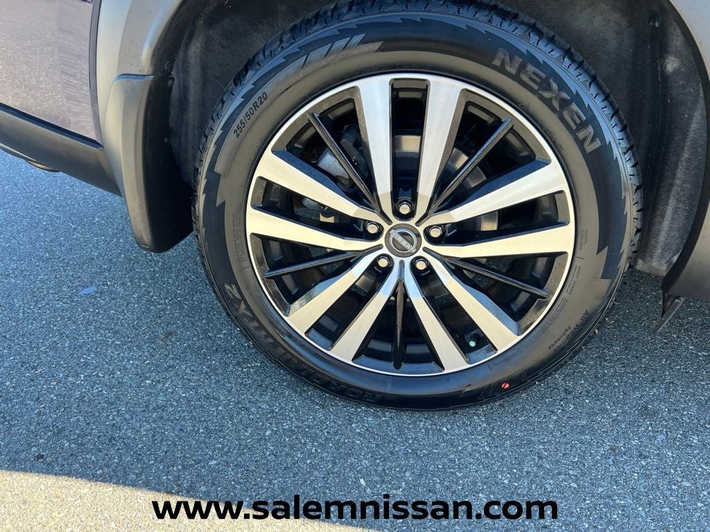 2024 Nissan Pathfinder Platinum