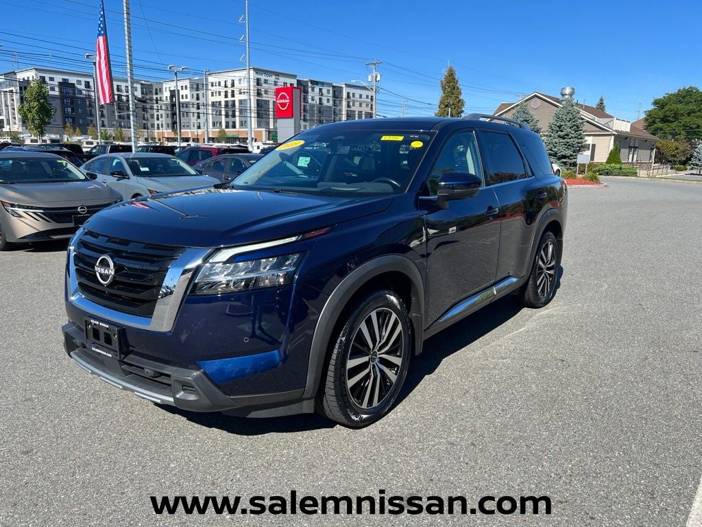 2024 Nissan Pathfinder Platinum